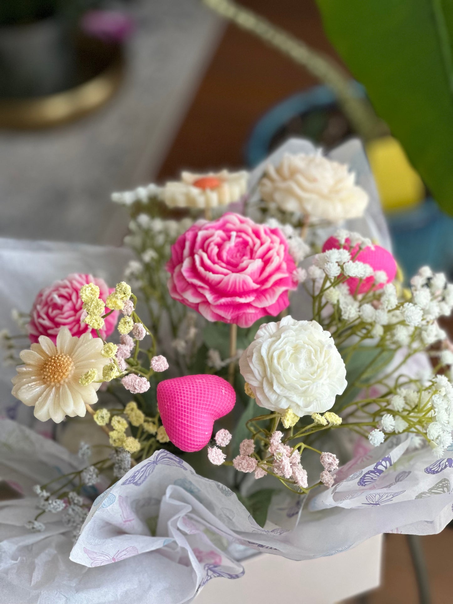 Candle Flower Arrangements – A Unique Blend of Elegance & Fragrance