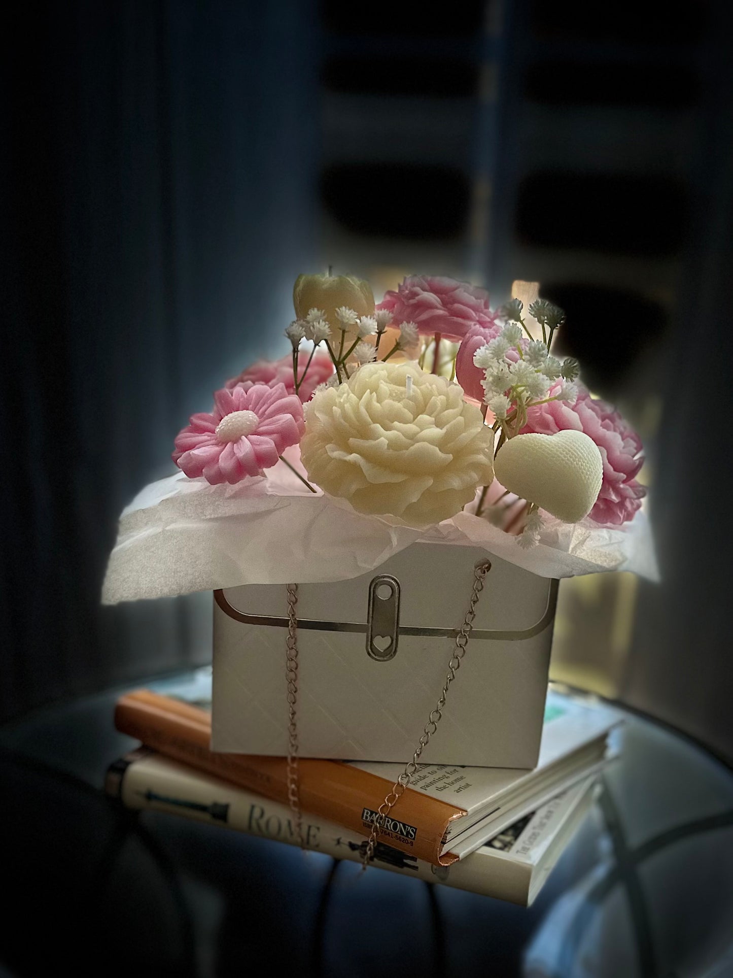 Candle Flower Arrangements – A Unique Blend of Elegance & Fragrance