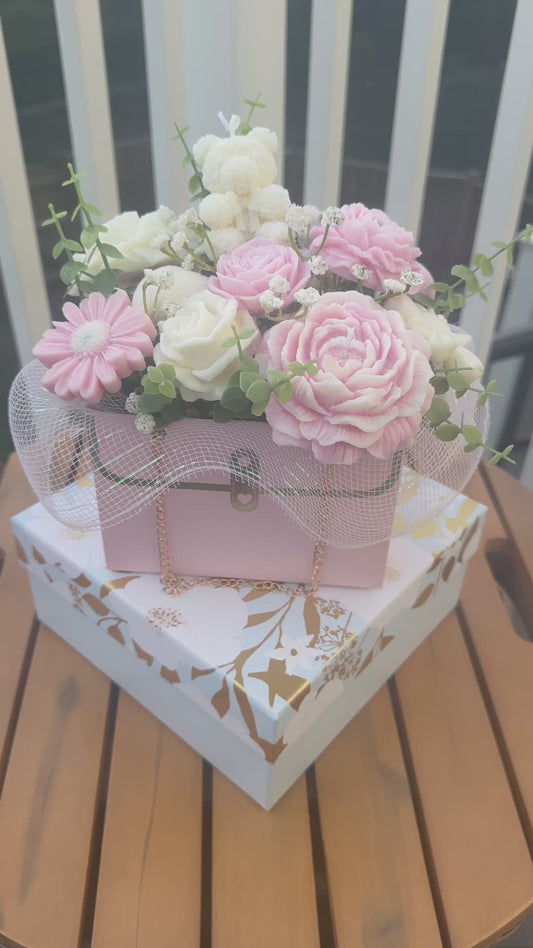 Candle Flower Arrangements – A Unique Blend of Elegance & Fragrance